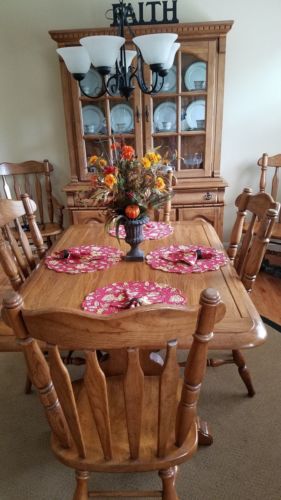 Solid oak Dining Table With 6 Chairs and bench