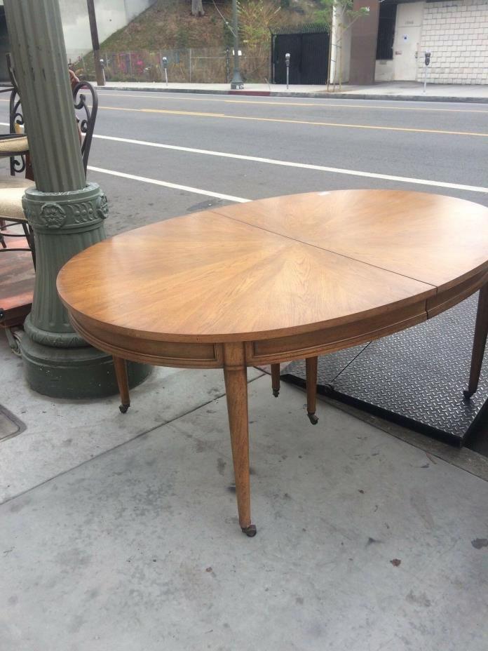 vintage Henredon dining table and 6 chairs walnut finish
