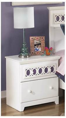 Nightstand with 2 Drawers in White Finish [ID 3140657]