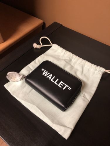 (BRAND NEW) Off White c/o Virgil Abloh Medium Leather “Wallet” - %100 Authentic!