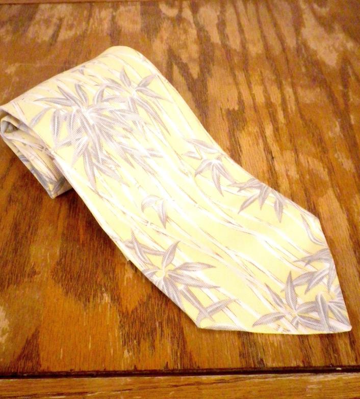 NWT new Tommy Bahama Silk Pale Yellow Bamboo Theme Men's Tie Necktie 57