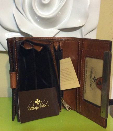 Patricia Nash Burnished Tooled Gold Italian Leather Cametti Wallet