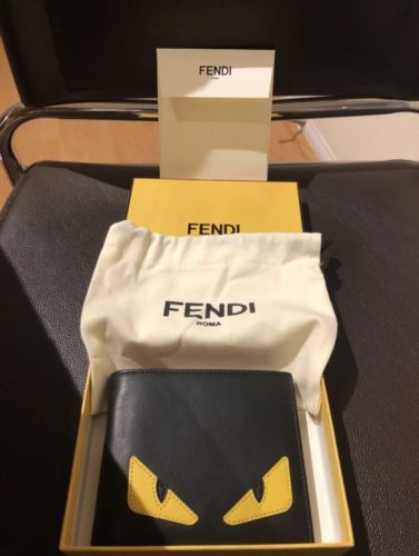 Men’s Fendi Wallet Comes w/ All Original Packaging