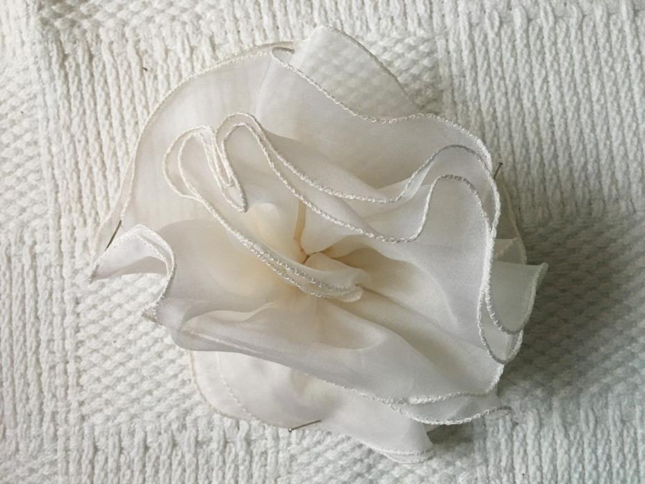 Vintage I.Magnin Italy white Silk Flower Pin/Brooch Bouttonaire fabric corsage