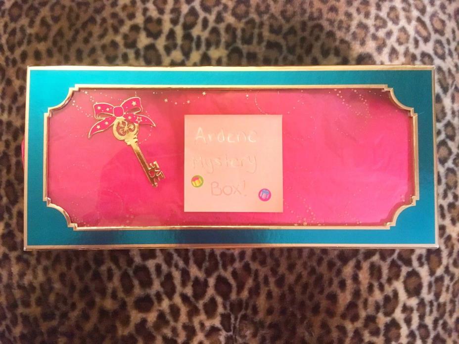 Ardene Girls Womens Accessory Surprise Box! Hair Accessories, Jewellery