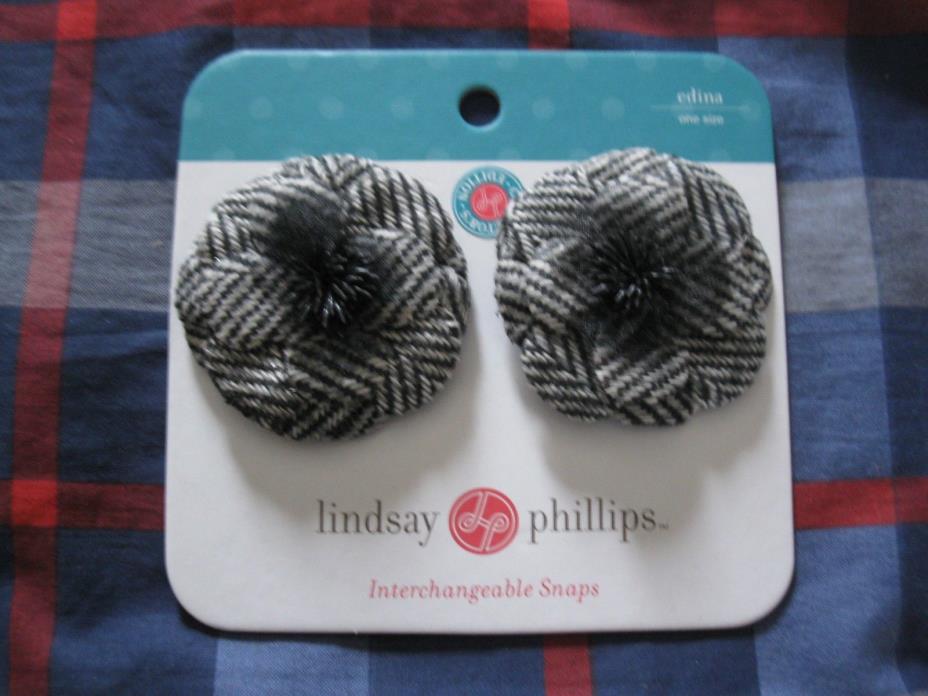 Lindsay Phillips Pair of Edina Shoe Snaps    NIP