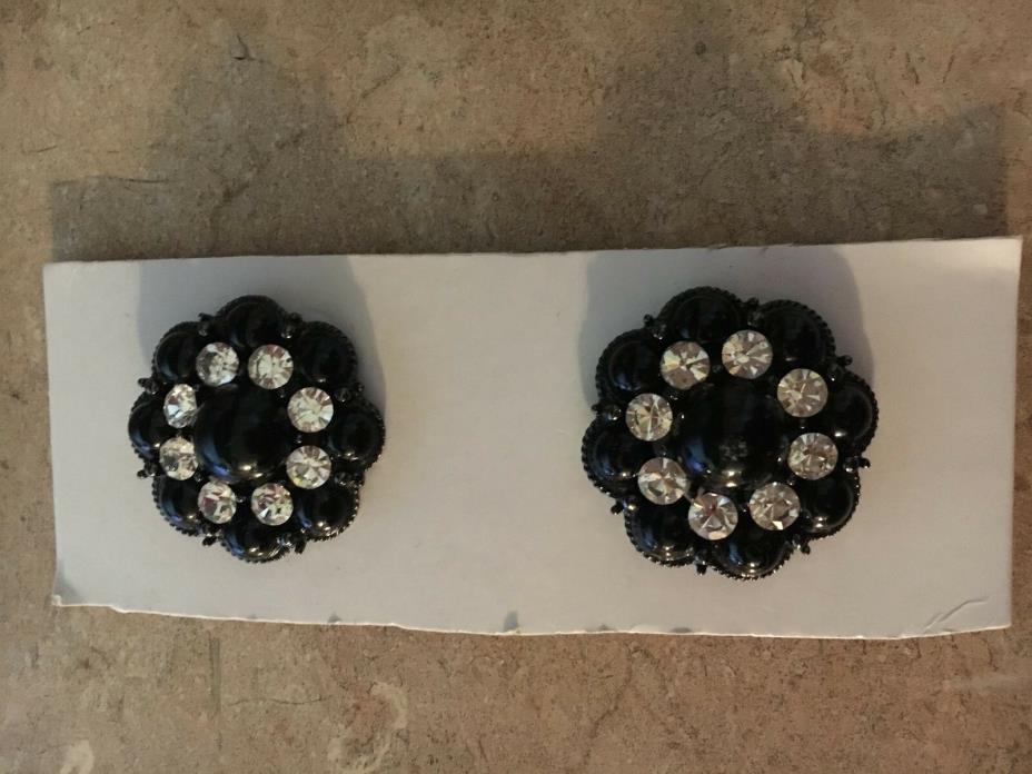 Lindsay Phillips Shoe Snaps Clear Rhinestones and Black Beads Silver/Gray Base