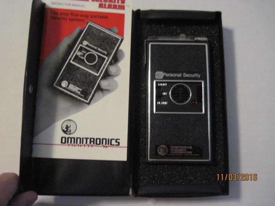 OMNITRONICS PERSONAL SECURITY ALARM LIGHT & SOUND IN CASE WITH  INSTRUCTION BOOK