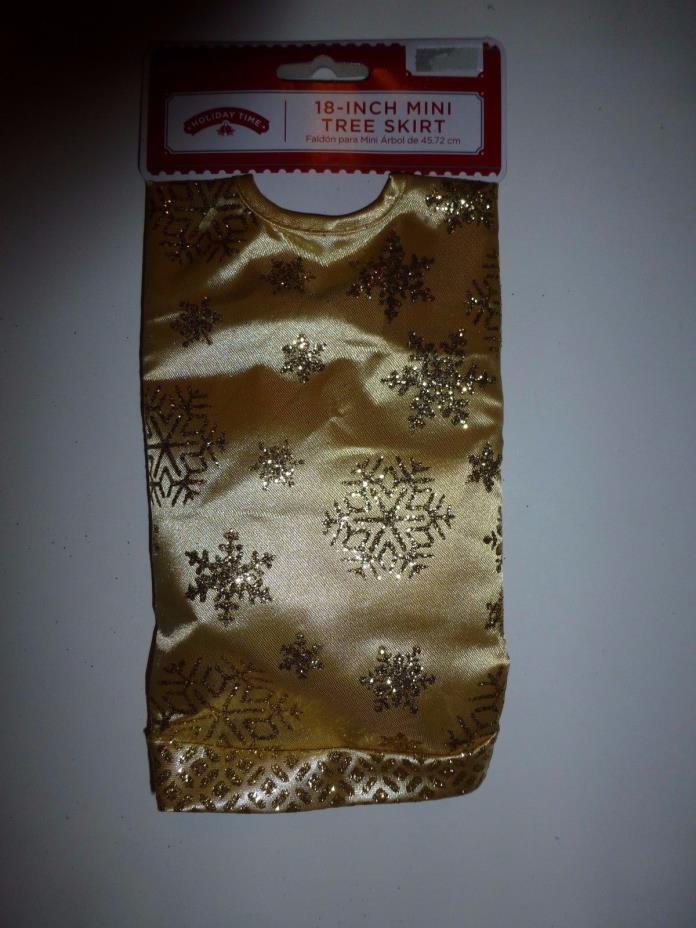 Gold and Gold Glitter Snowflake Design Mini Christmas Tree Skirt 18