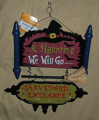 A HAUNTING WE WILL GO GRAVEYARD RUSTIC WOODEN DECORATION PLAQUE SIGN HANGING