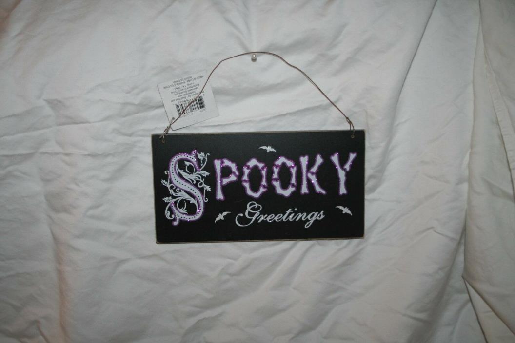 SPOOKY GREETINGS SCARY RUSTIC WOODEN DECORATION PLAQUE SIGN WALL HANGING