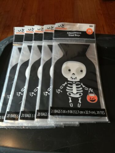 100 HALLOWEEN CELLO TREAT BAGS- BLACK Bag SKELETON HOLDING PUMPKIN  BAGS W/TIES