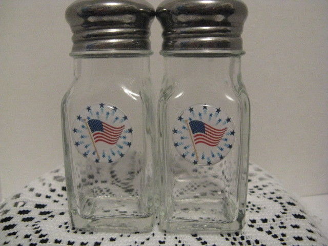4th of July Flag Salt & Pepper Shakers ~ **Gift Idea
