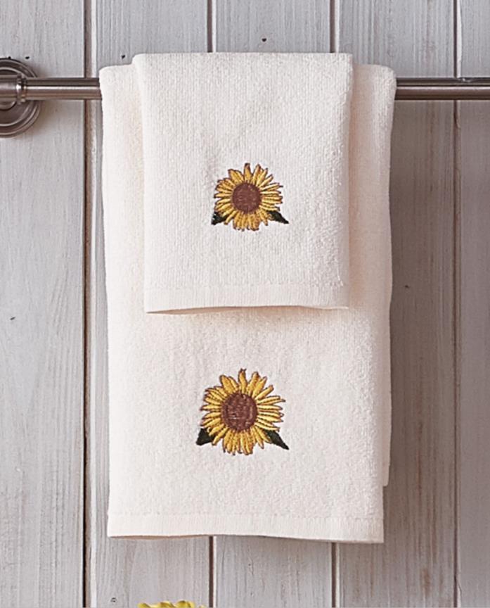 3pc Yellow Sunflowers Towel Set Bath Hand Washcloth on off white NIP