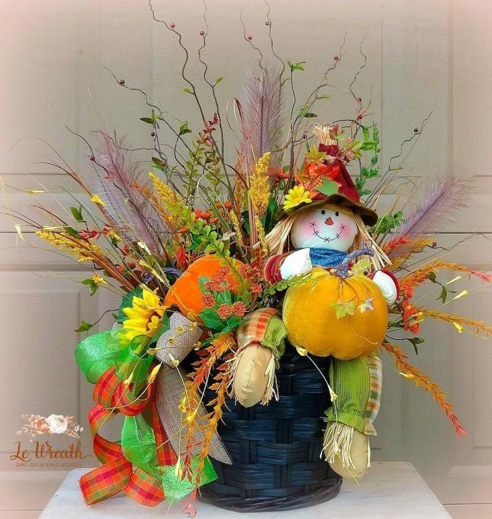 Scarecrow Fall Table Arrangement Thanksgiving Floral Centerpiece Home Decor NEW