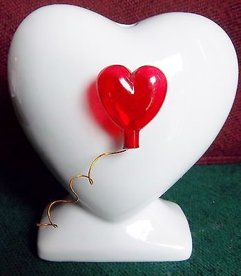 VINTAGE HEART SHAPED VASE/BANK GREAT FOR VALENTINES DAY GIVING