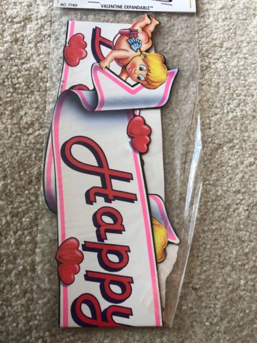 Vintage Style Happy Valentine’s Day Paper Banner 35 Inches