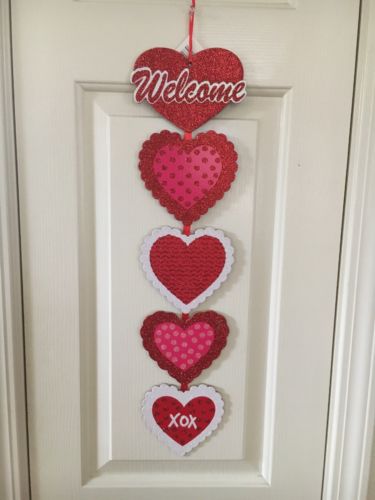 ~Valentines Day Welcome Sign, Glitter, Hearts Wall or Door Decor~