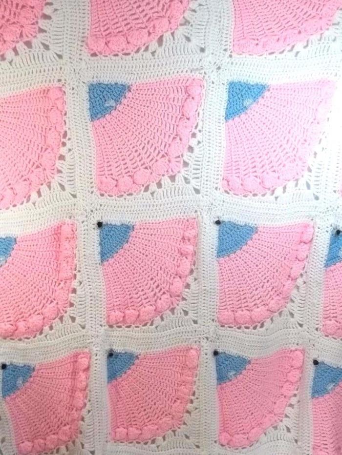 Handmade Afghan Fan Design Pink White Blue Scallop Square 68