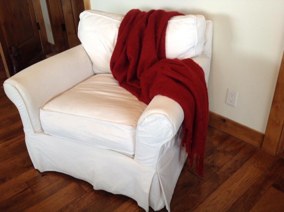 POTTERY BARN SOLID FAUX MOHAIR THROW BLANKET CARDINAL RED SOLD OUT 50 X 70
