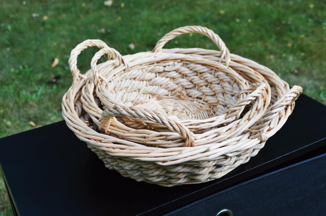 BRAND NEW! SET OF 2 LIGHT WICKER NESTING BASKETS~2 HANDLES ON EACH BASKET~NICE!