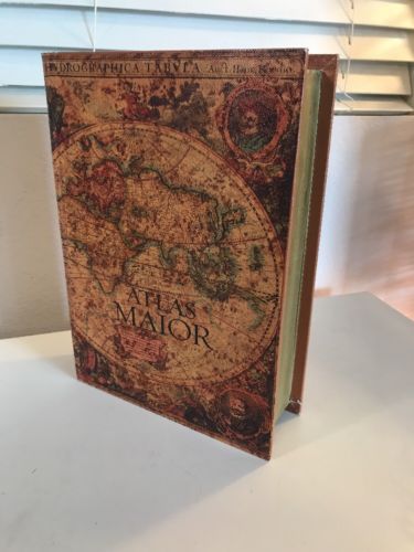 Atlas Maior Keepsake Book Box-New