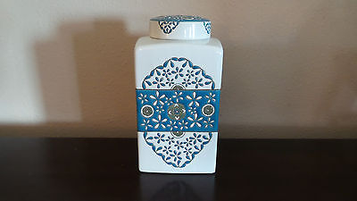 Decorative Ceramic Jar/Cannister Moroccan Style White/Blue Pretty