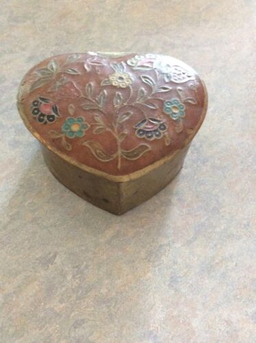 Metal Heart Box