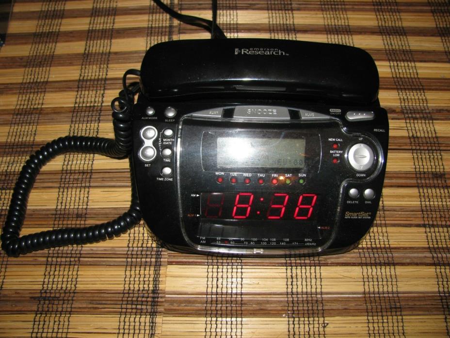 Emerson Research Dual Alarm Clock Radio TelePhone SmartSet Battery Backup Alarm