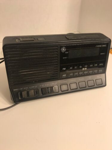 GE 7-4648A AM/FM Alarm Clock Radio 2 Wake Times General Electric Green Display