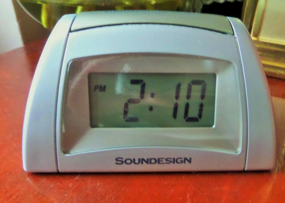 SOUNDESIGN Battery Operated Mini Silver Tone Alarm Clock Snooze Night Light