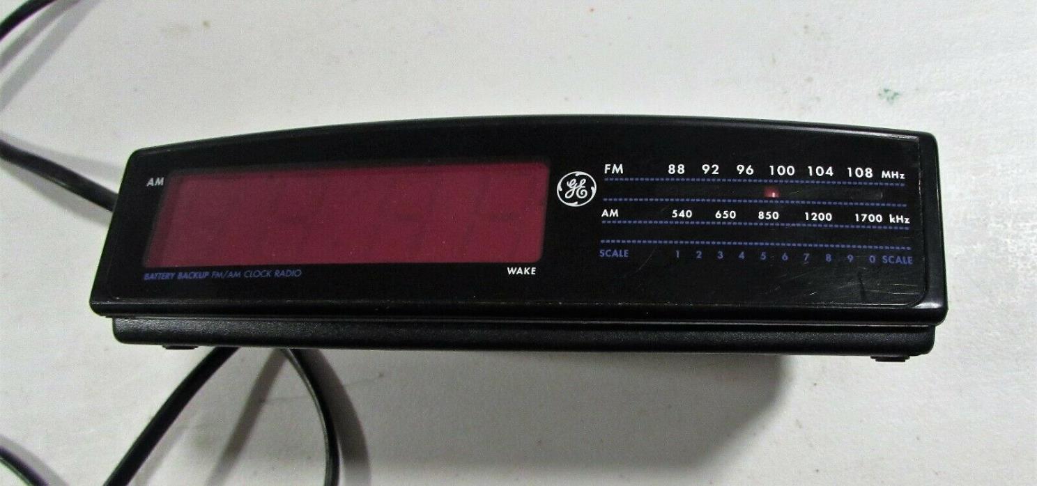 GE FM/AM Clock Radio Model 7-4815 A