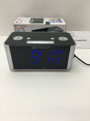 Alarm Clock Radio USB port for iPhone