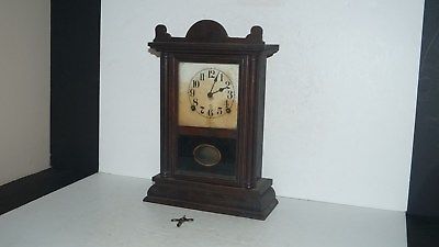 ANTIQUE SESSIONS USA WIND UP MANTEL SHELF PENDULUM CHIME CLOCK with KEY