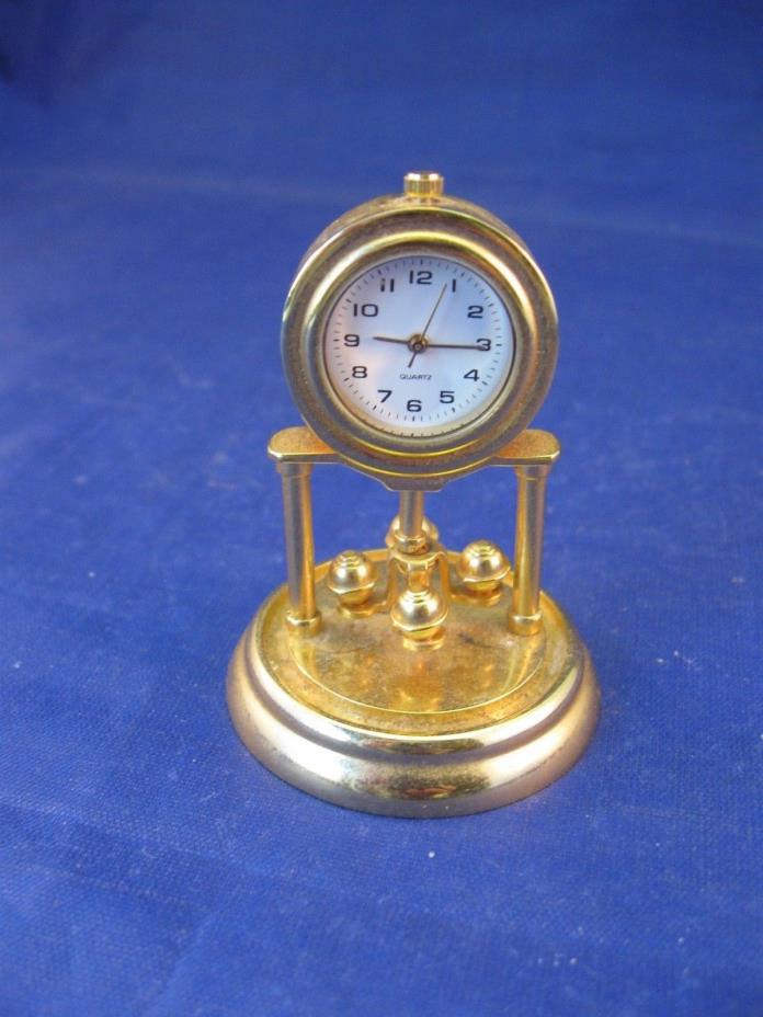 Miniature Desk Clock - Goldtone - Battery Operated (New Battery) Works Well