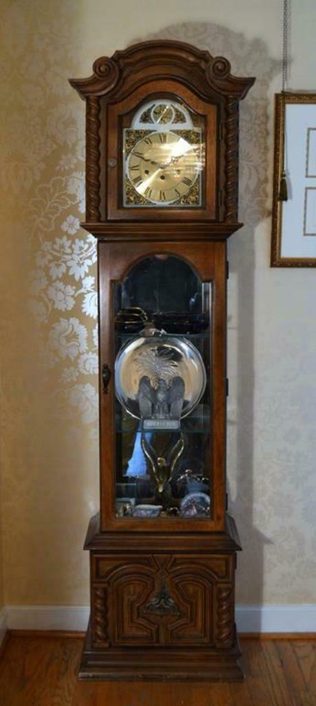 1960s Tempus Fugit Oak Grandfather Clock Curio Cabinet w/Glass Shelves + Light