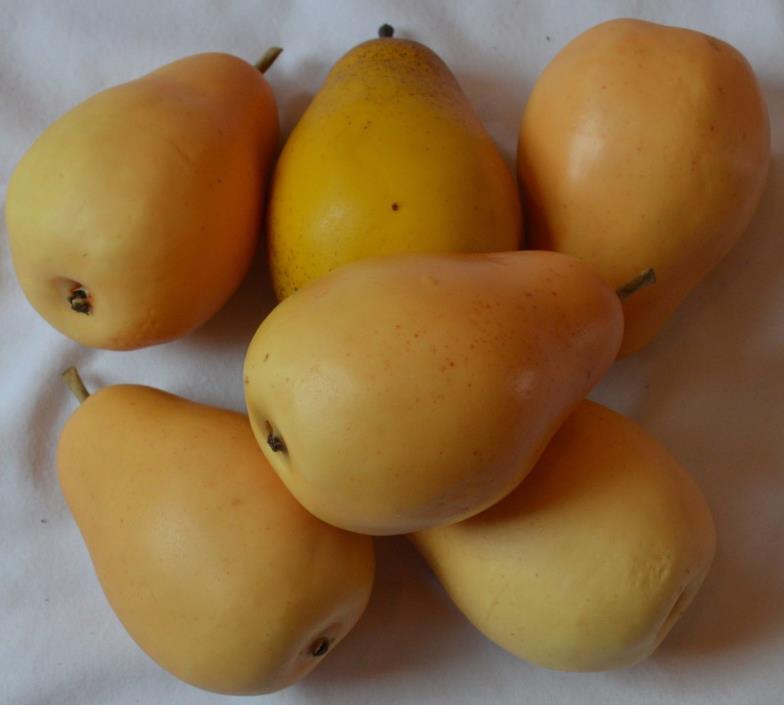 Fake Pears Yellow Artificial Faux Decorative Plastic Play Food Lot of Six 6