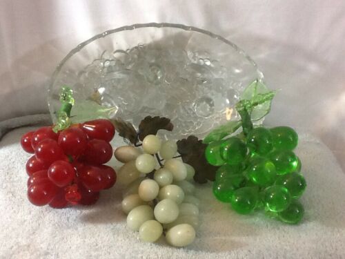 Beautiful Set of 3 Grape Cluster with Embossed Grapes Glass Bowl Green Red Ivory