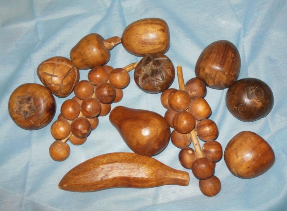Vintage CARVED WOOD WOODEN Fruit Mixed lot 12 Bananas Grapes Pears Apples Plus