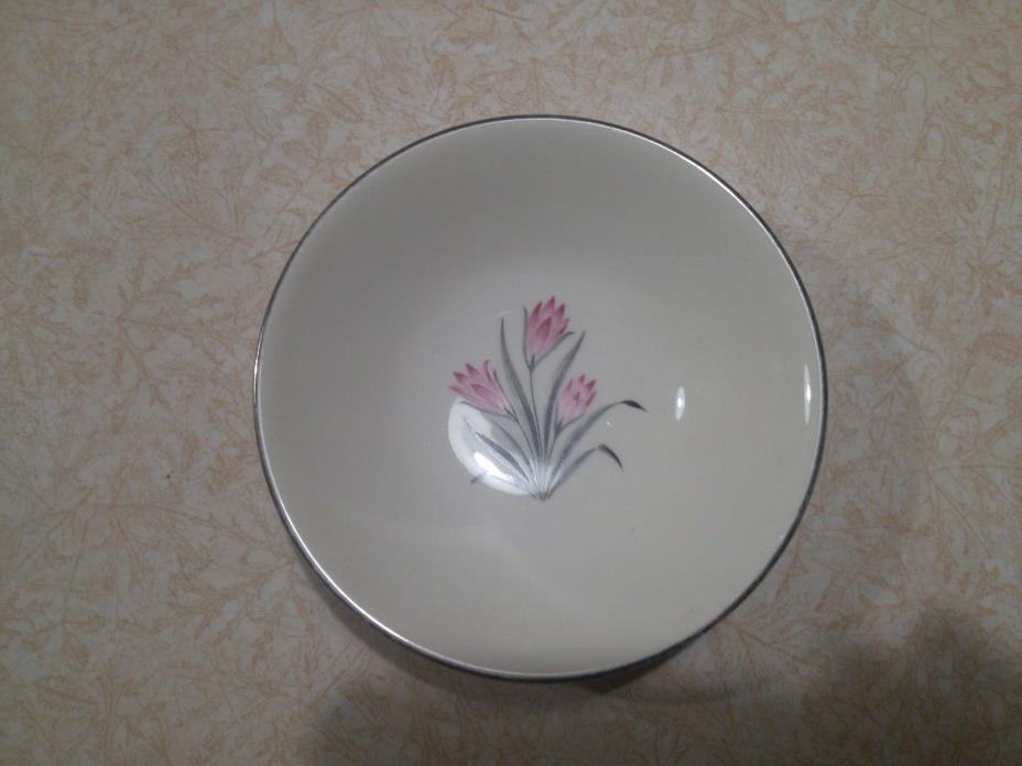 FLOWER DESIGN BOWL DINNERWARE VINTAGE COLLECTABLE DISH