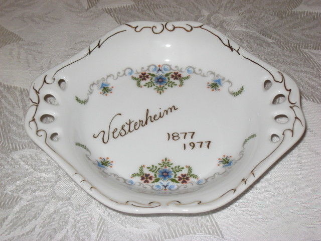 WHITE PORCELAIN DISH DECORATIVE