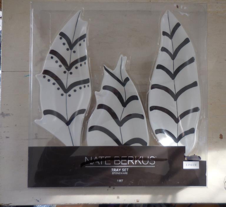 NEW NIP NATE BERKUS LEAF TRAYS SET BLACK WHITE DRESSER COFFEE TABLE CANDY DISH