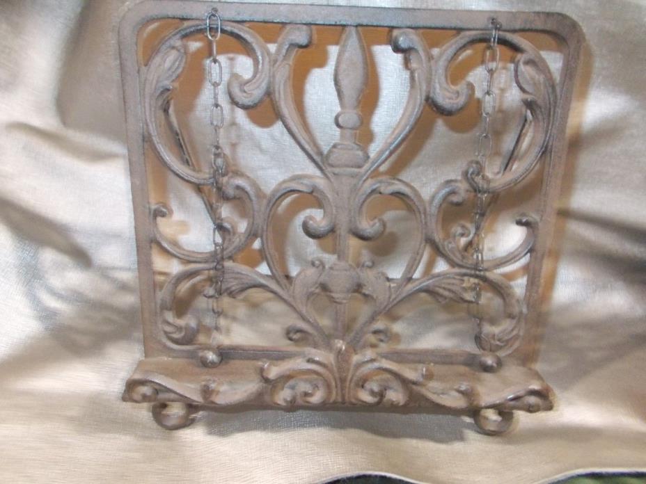 VINTAGE CAST IRON HOME DECOR BOOK OR PICTURE FLAME STAND EASEL SIZE 11
