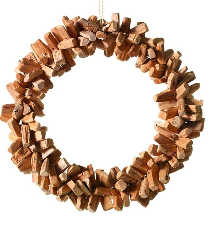 Driftwood wreath 10.75 inches nwt