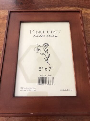 One 5x7 Pinehurst Collection Wood Frame Hung Or Standing (CT)