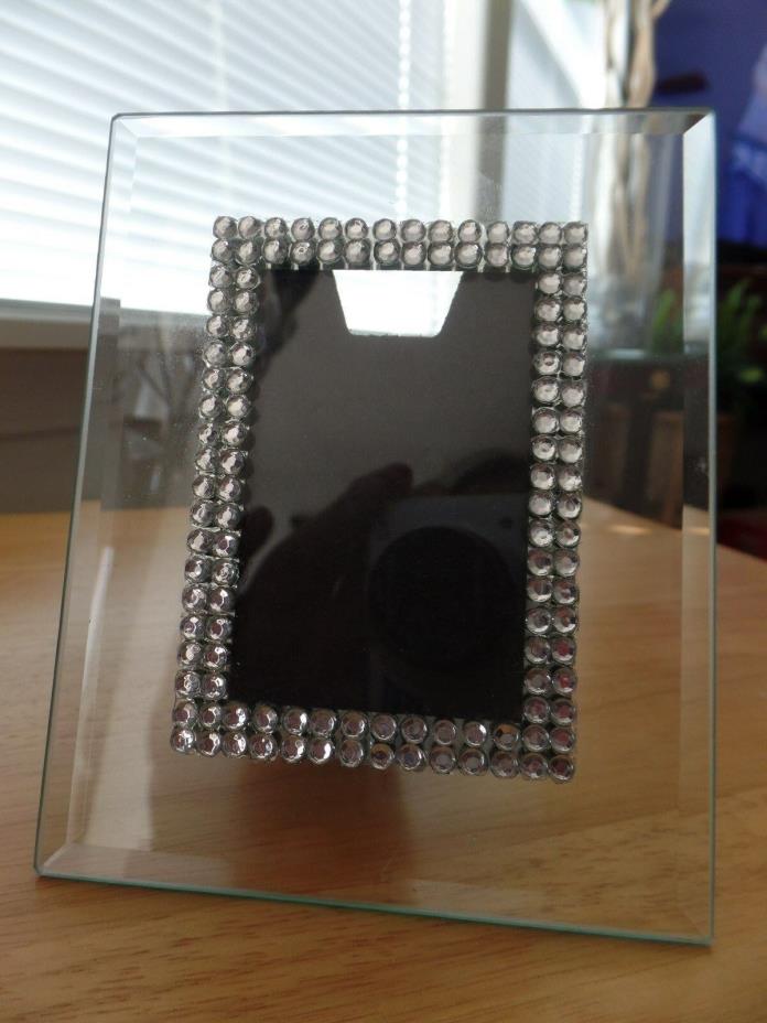 Beveled Glass 1.75 x 2.75 Photo Frame 5x4 Inch Tabletop Sequin Embellished EUC