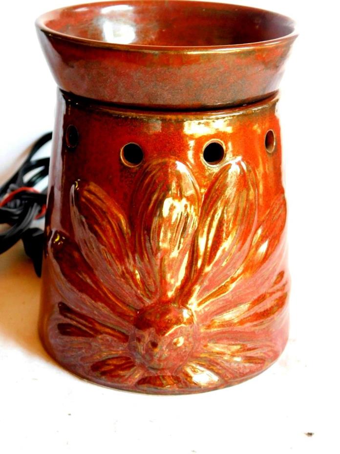 Scentsy Boho Chic Earthy Floral Full Size Warmer Discontinued