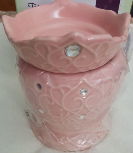 SCENTSY Princess Tiara Crown Mid Size Warmer Crown Pink Rhinestones RETIRED