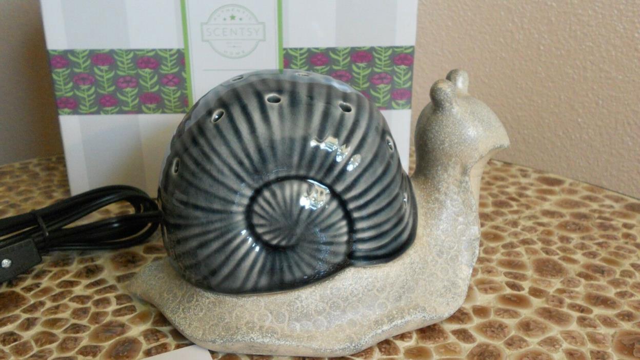 Collectible - Rare! Scentsy Garden Snail Element Warmer New  Box