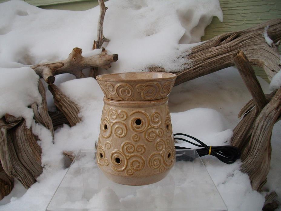 Scentsy Warmer Angora Full Size Excellent Condition